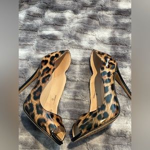NWOB leopard heels pep toe size 7.5